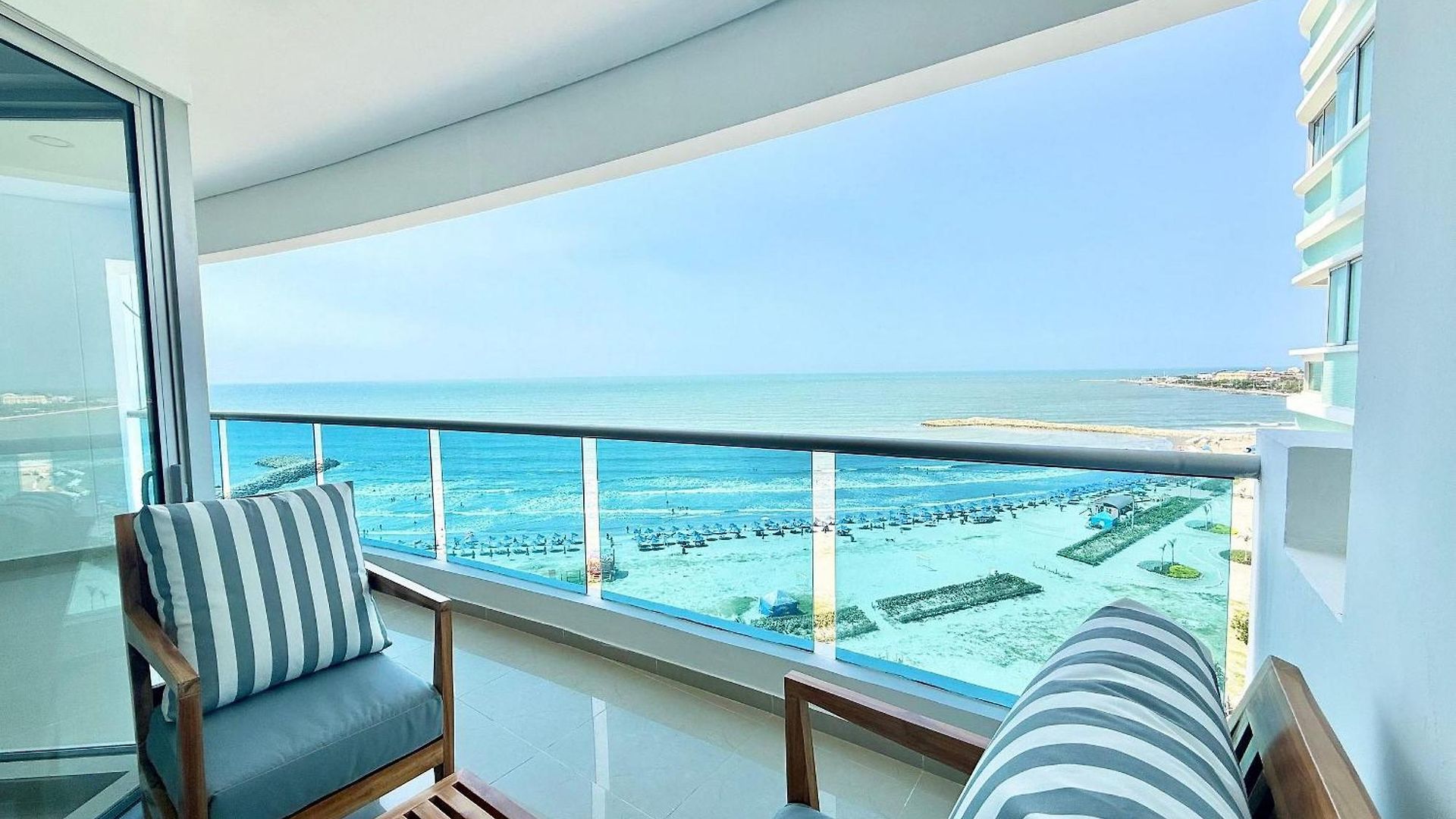 Con Vista Al Mar En Edificio Infinito Apartamento